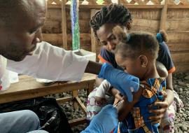 Angola reforça a vacinação de rotina para proteger milhares de crianças em risco de contrair doenças graves
