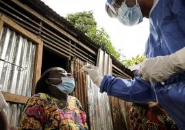 Africa steps up Omicron variant detection as COVID-19 cases rise in southern Africa
