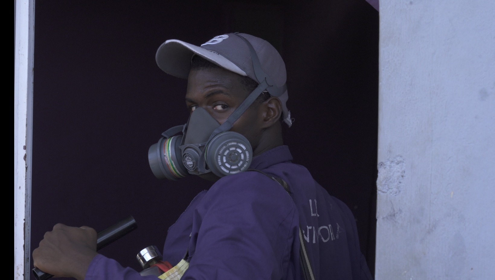 Agente Luta Anti Vetorial na localidade de Fonton, Praia