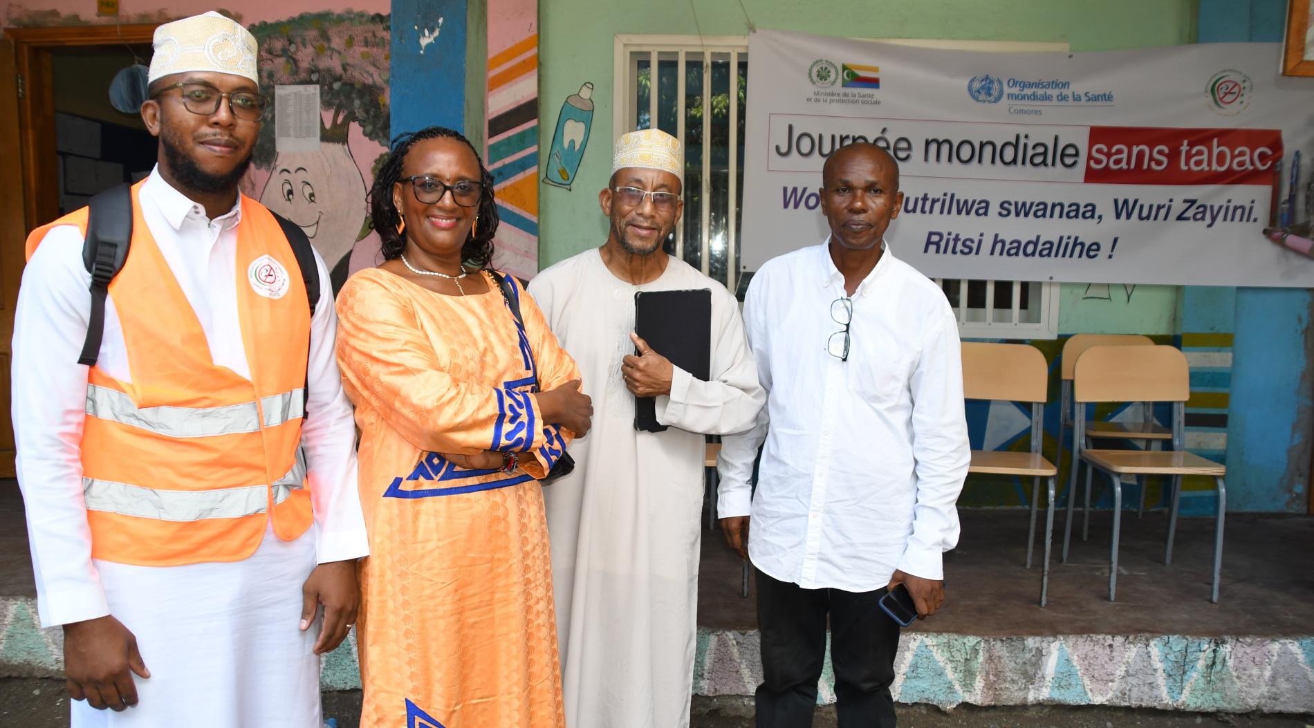 Membre de ACATA, la Représentante de l'OMS, membre de l'ONG AntiDrogue et le Directeur du Groupe scolaire Avenir