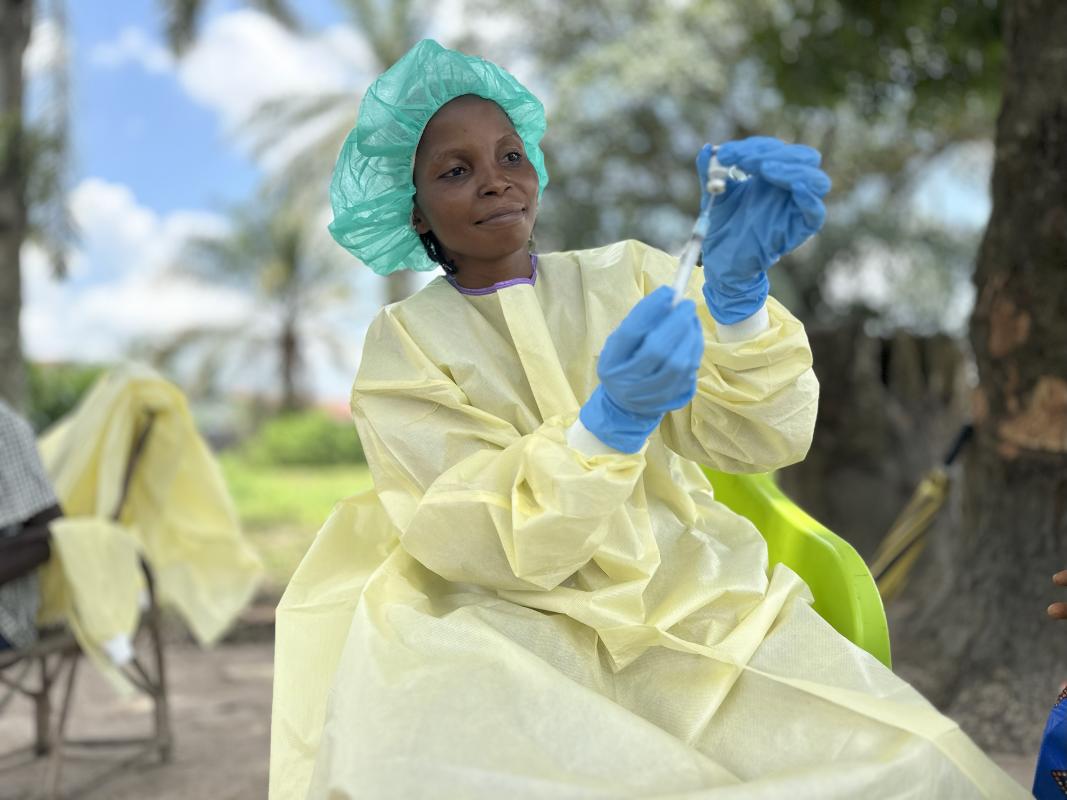 RDC : À Bulape, la vaccination consolide la protection des communautés dans la dernière phase de la riposte à Ebola
