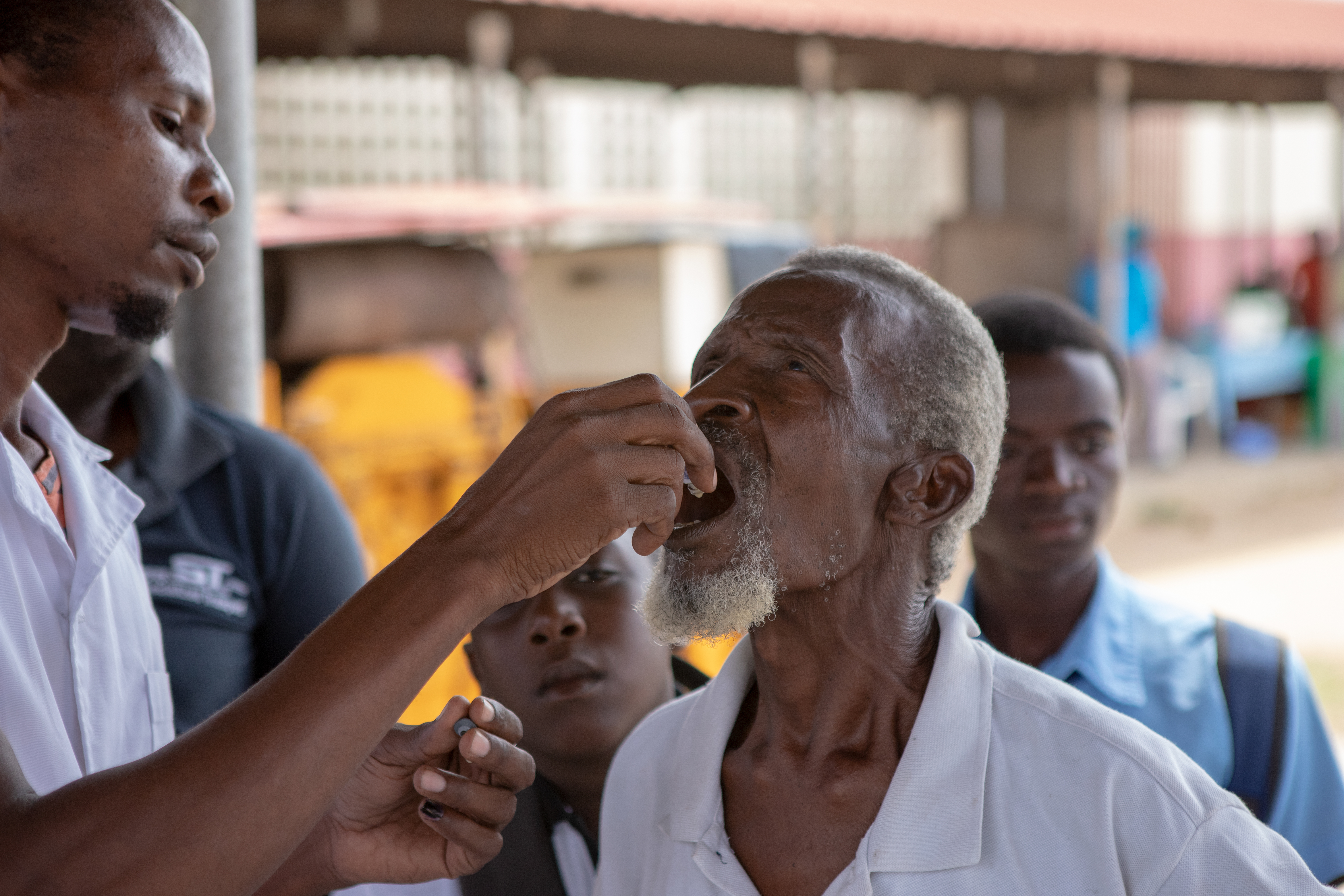 FOTO: OMS-Emergências Moçambique – um idoso da Beira OCV 04APR2019 Nieuwenhof