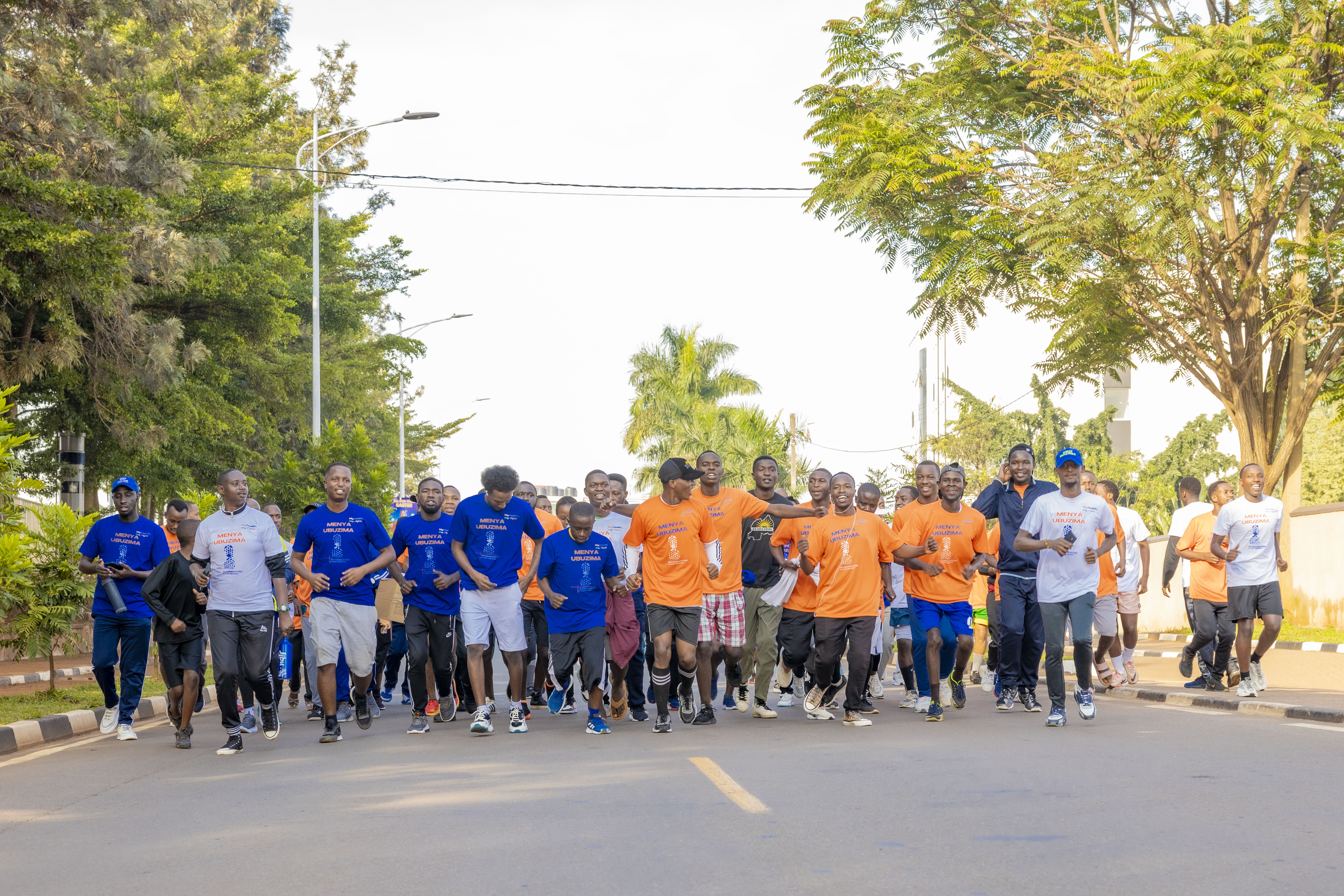 Participants in the World Health Day Walkathon/ 