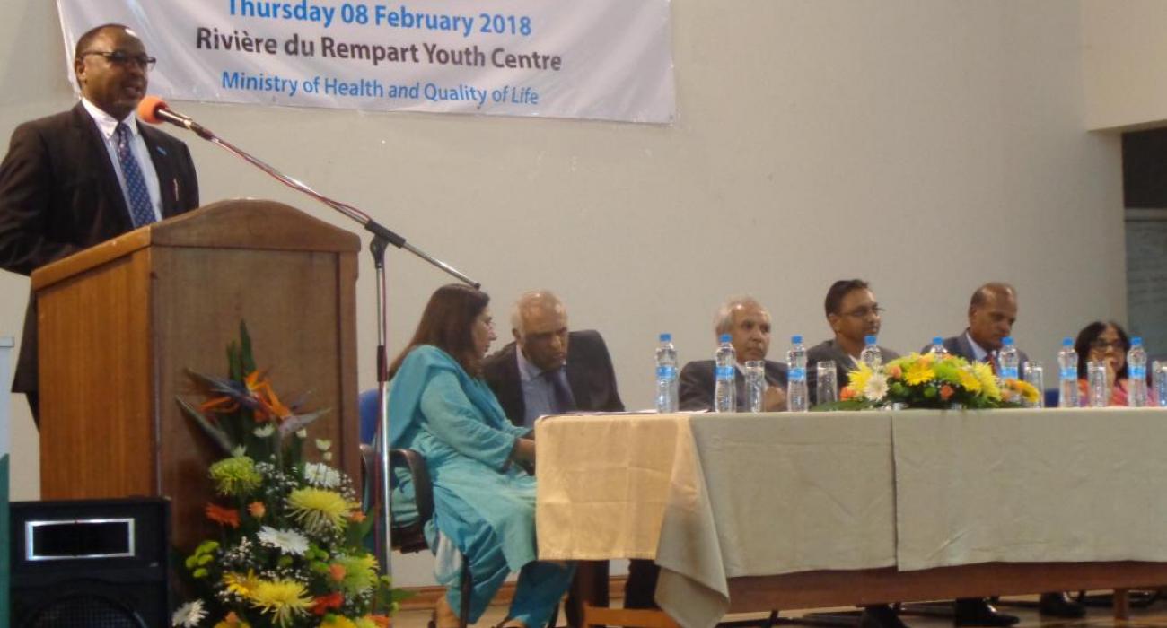 Dr Laurent Musango, WHO Representative in Mauritius, pointing out the need for Mauritius to reduce the mortality rate due to NCDs which is estimated to be 23% .