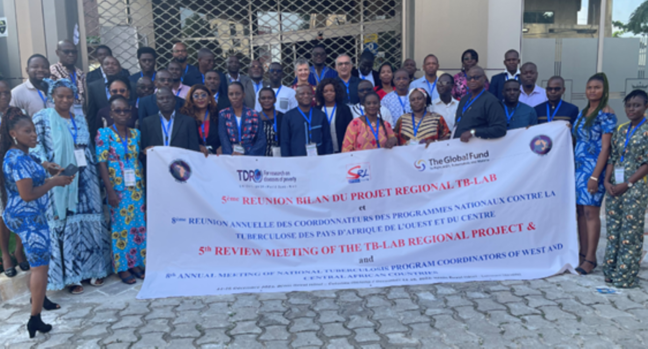 Group photo of the 5th review meeting of the TB-LAB regional project 