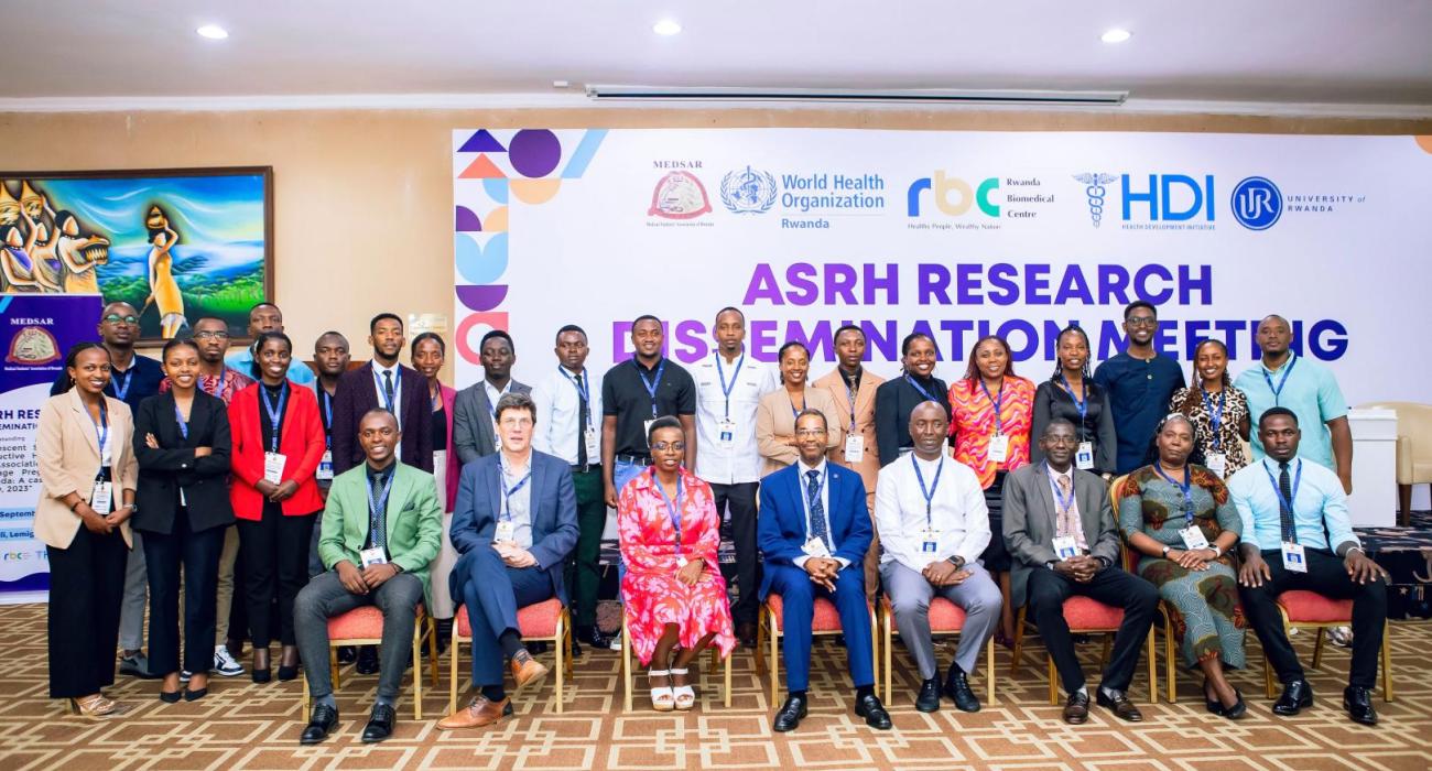 WHO Rep, MOH Rep and MEDSAR students at the ASRH research dissemination meeting