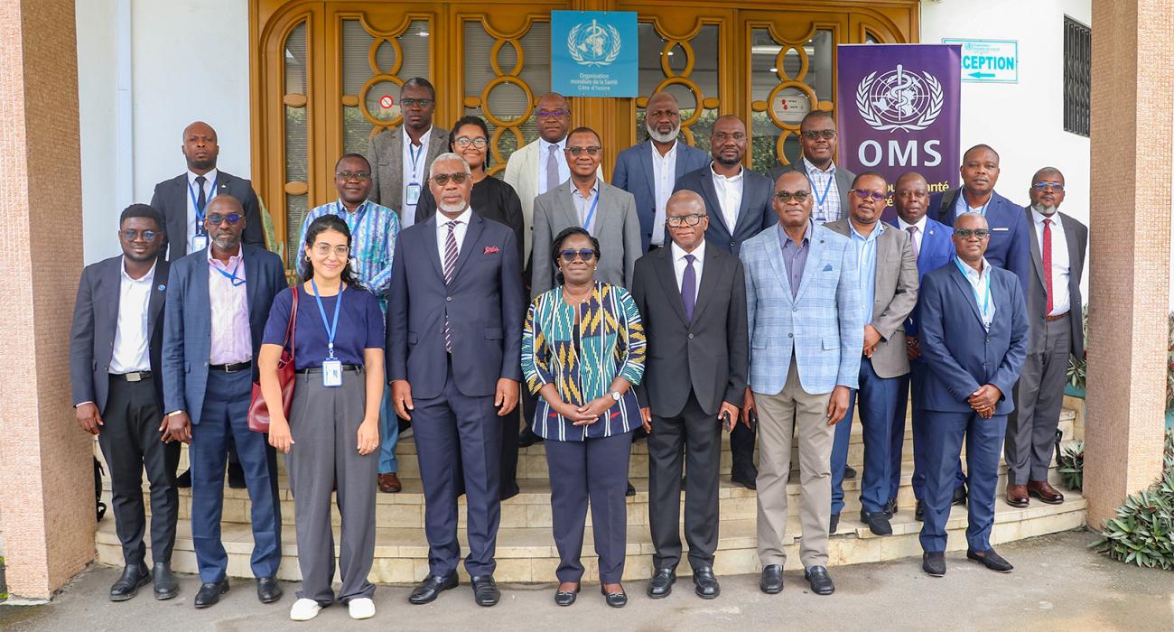 Photo de famille avec les PTFs du 4ᵉ GSS 2025