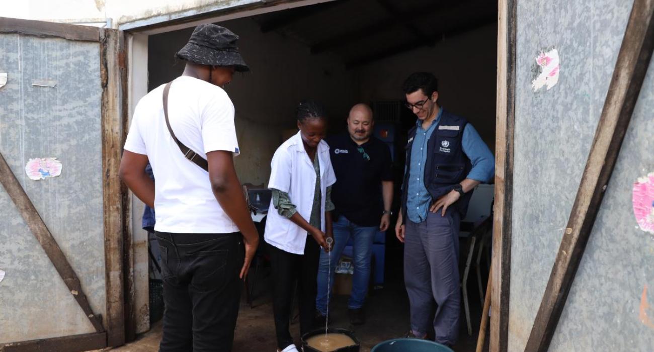 Staff at the Chókwè Town Health Centre during training on disinfection kits and water quality monitoring