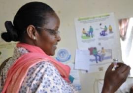 Amina Ismail, a surveillance officer in Kenya, visits health care centres, schools, community leaders and traditional healers to build their knowledge of how to identify and report cases of polio.