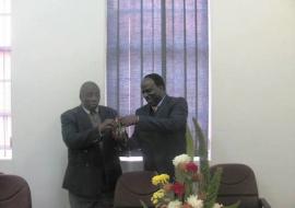 WR handing over keys to the Annex offices