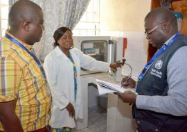Equipe OMS visitant le labo provincial de santé publique AMI Labo de Goma