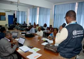 Les participants nationaux (OMS et MSP) lors du briefing de renforcement des capacités dans la salle de conférence de l’OMS à Kinshasa