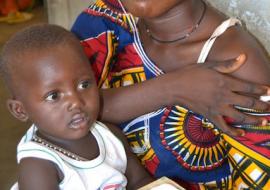 Abdoul 15 mois vacciné au RR et sa mère Azara 19 ans vaccinée au VAT 3