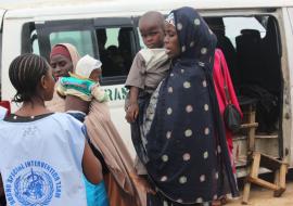 WHO Special Intervention team assessing children on transit for vaccination at Pompamari along Maiduguri-Damaturu road. Photo WHOCE.Onuekwe