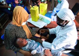 Eligible child being vaccinated at Gwarinpa General Hospital, FCT. Photo-WHO Nigeira-Eromosele Ogbeide.jpg 