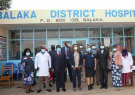 The Honorable Minister and the WHO Representative, 4th and 5th from left in front of Balaka District Hospital
