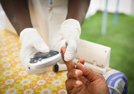 "Savoir, c'est vivre": La campagne Congolaise pour que toutes les personnes vivant avec le VIH connaissent leur statut sérologique