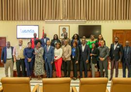 Family picture with participants of the MICs meeting in Luanda