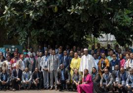 Photo de groupe des participants à la réunion des directeurs des Programmes Elargis de Vaccination (PEV) des pays de l'Afrique centrale 