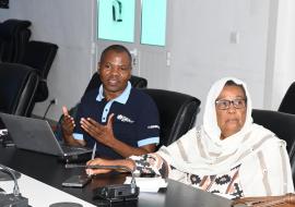 Le Dr Anaclet et la Dr Hissani Abdou Bacar de l'OMS