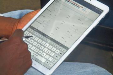 The eDEWS software can be used on mobile devices such as tablets (Credit: WHO)