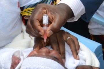 Les campagnes de vaccionation contre la polio ont sauve des millions denfants dans le monde