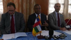 Le Ministre de la Santé et de la Population Dr Pierre SOMSE annonce une nouvelle épidémie de poliomyélite en République centrafricaine.