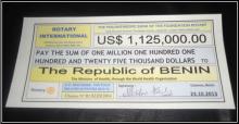 02 Le cheque de 551.250.000 francs CFA remis par le Rotary International