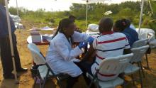 Le Burundi lance la campagne de vaccination du personnel de sante de première ligne contre la MVE