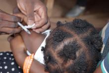 Vaccination d'un enfant pendant la SAV