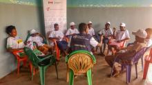 Un focus groupe d'adolescentes dans le village de Konsou, département de Béoumi