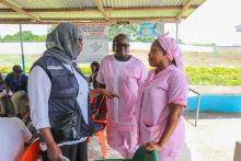 Visite de la délégation de l'OMS dans un centre de santé dans une localité de la Direction régionale de la Santé du Bélier