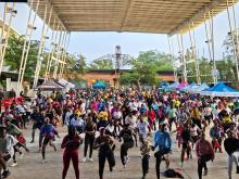 multitudes came for the marathon