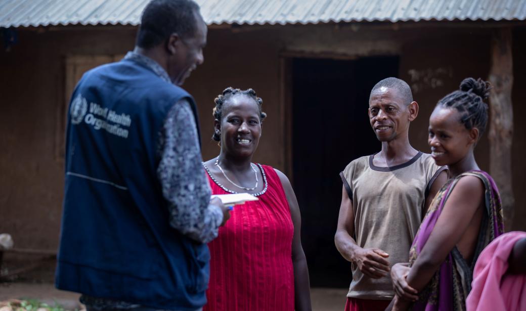 WHO, with financial support from the United States (U.S.) International Agency for Development, the U.S. Centers for Disease Control and Prevention, and the Central Emergency Response Fund, is working with these health extension workers to sensitize community members and equip health champions with accurate, easy to understand information on how cholera spreads, and can be prevented. 