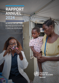 Une infrmière administre un médicament à un enfant à la clinique mobile de Mubimbi, OMS/Triffin Ntore